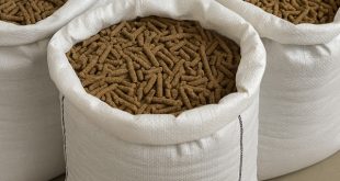 کنجاله کنجد فله‌ای و بسته‌بندی‌شده، غنی از پروتئین و مناسب برای تغذیه دام، طیور و آبزیان.